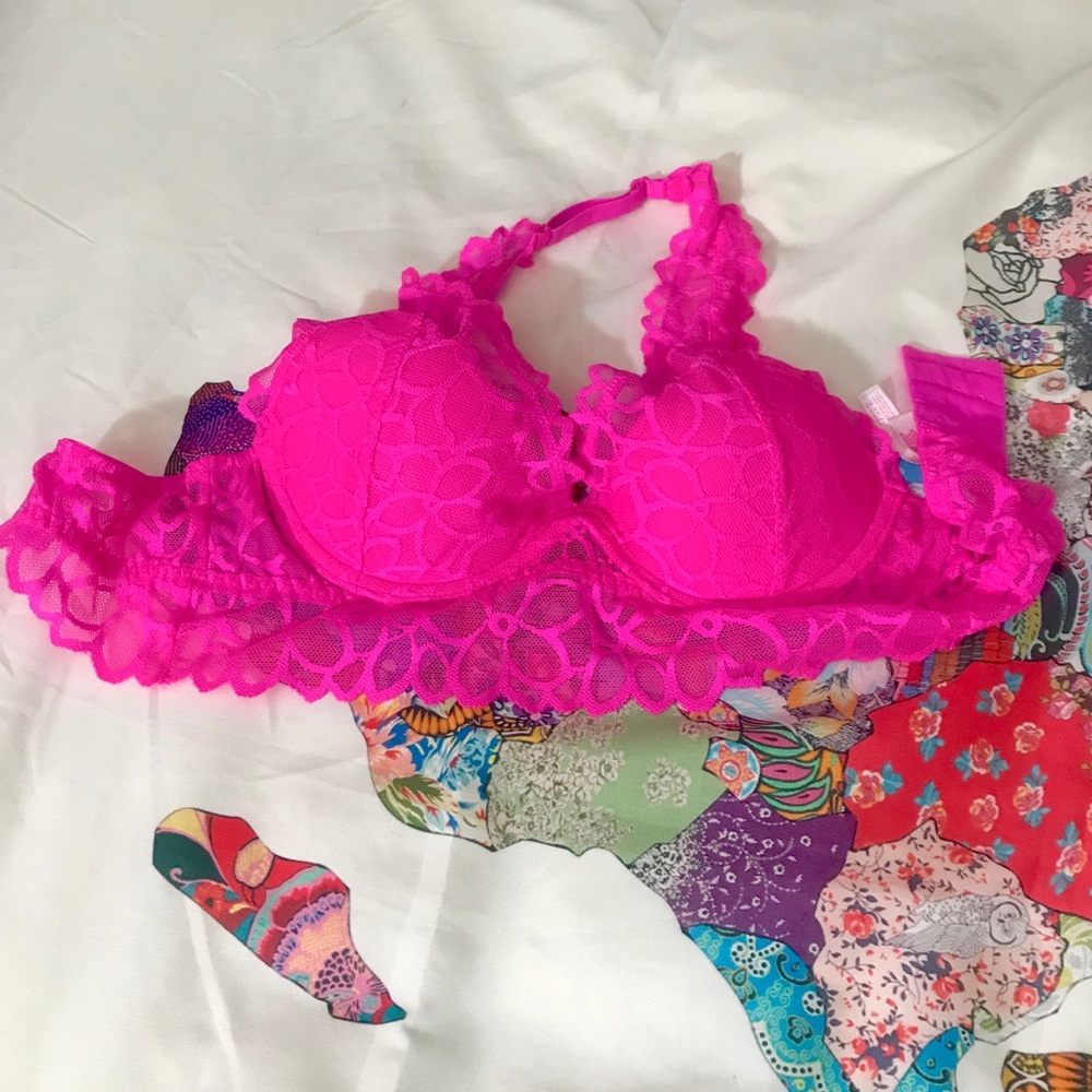 New Pink Victoria’s Secret rare pink halter bra.